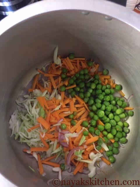 Stir frying mixed vegetables