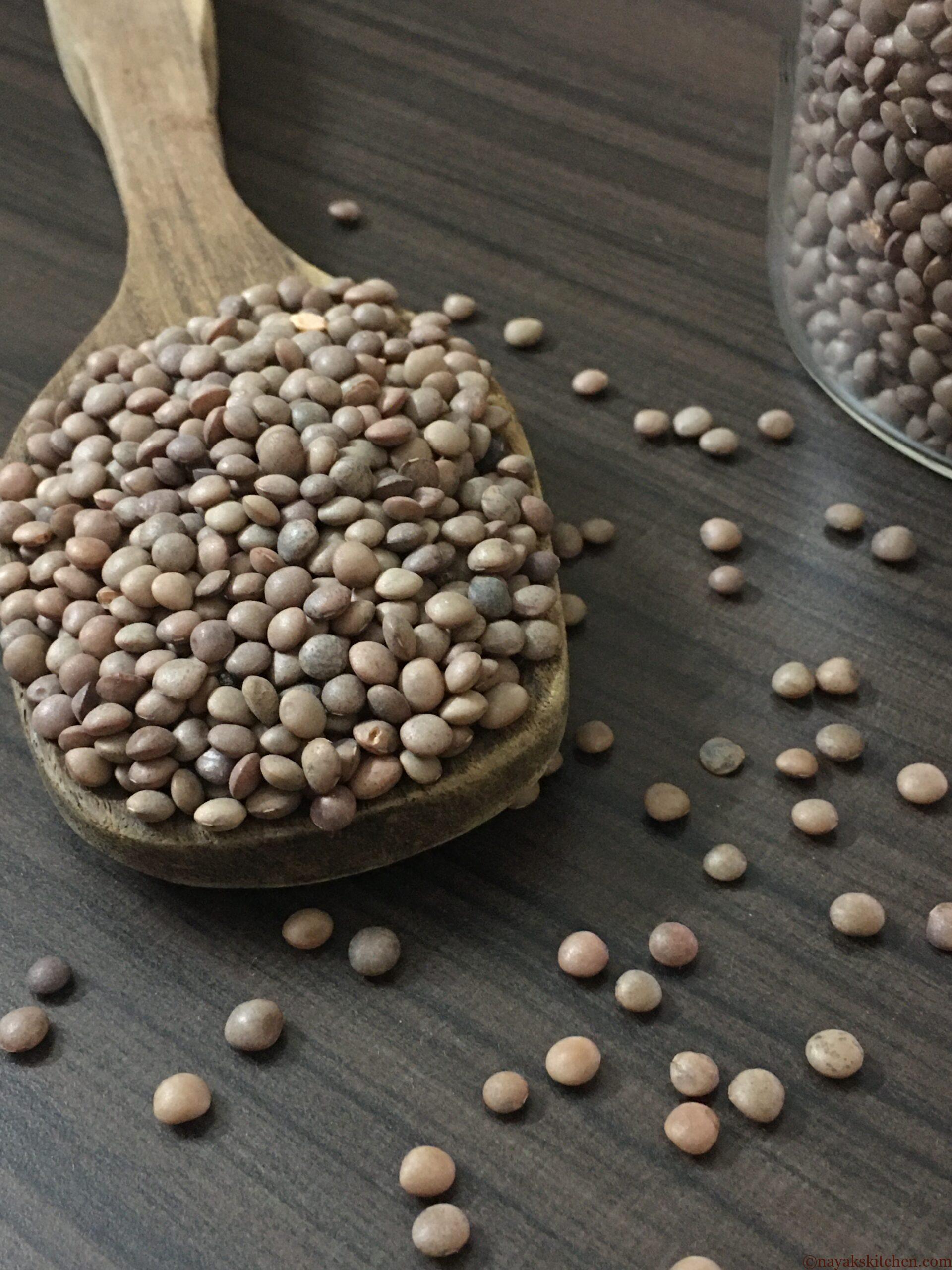 Masoor in a wooden spoon