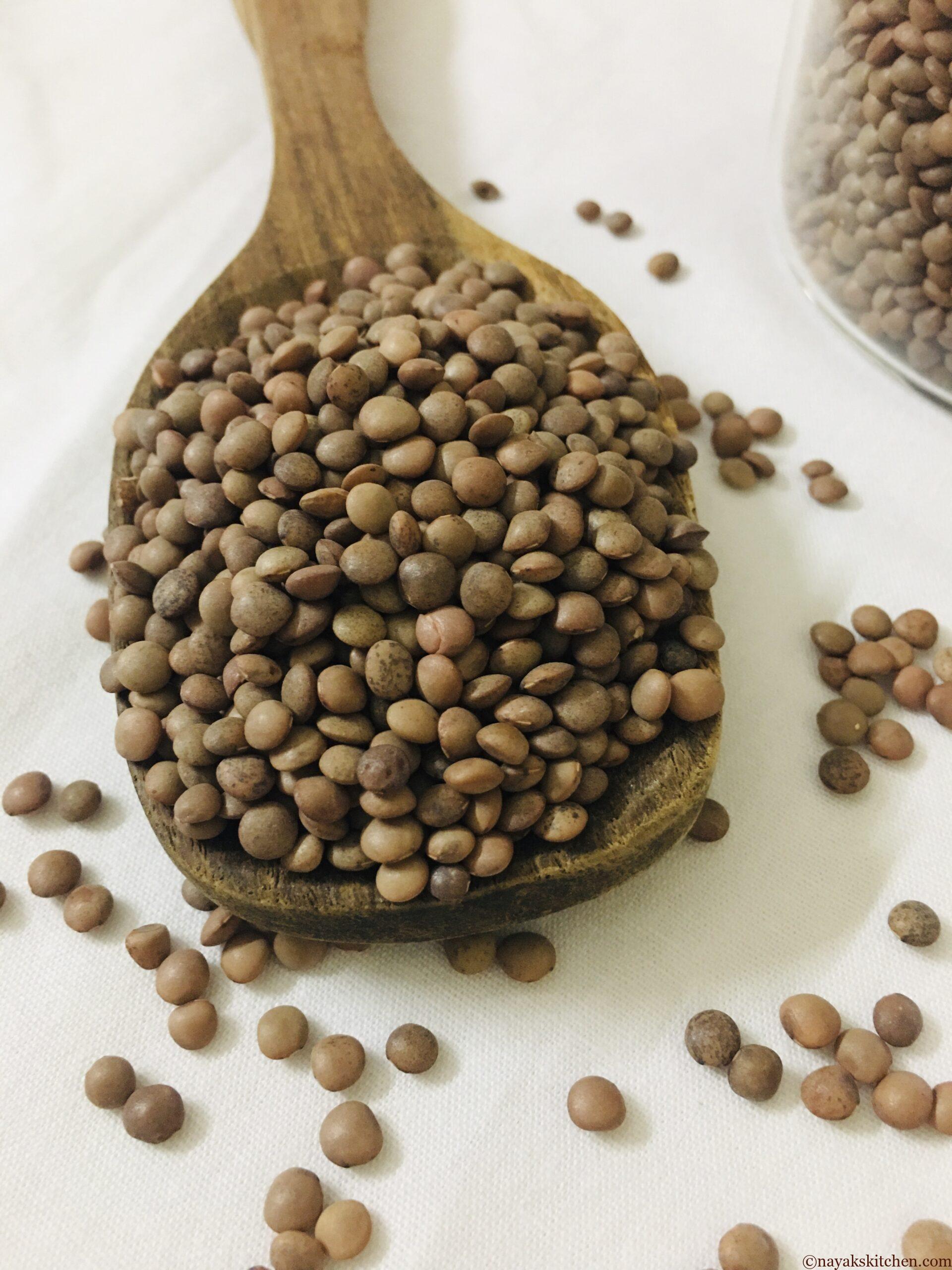 Masoor in a wooden spoon