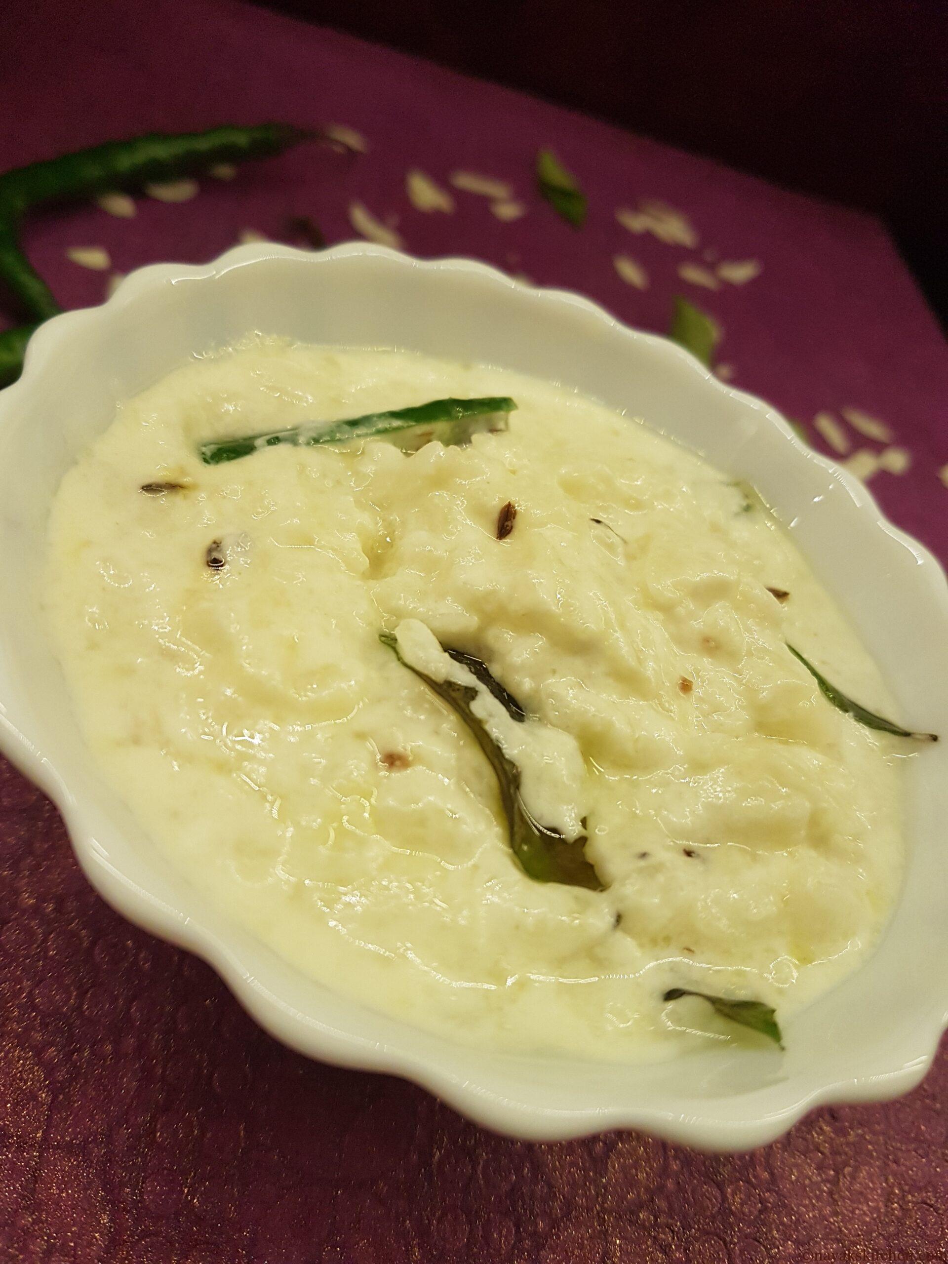 Dhayatle Fov served in a bowl