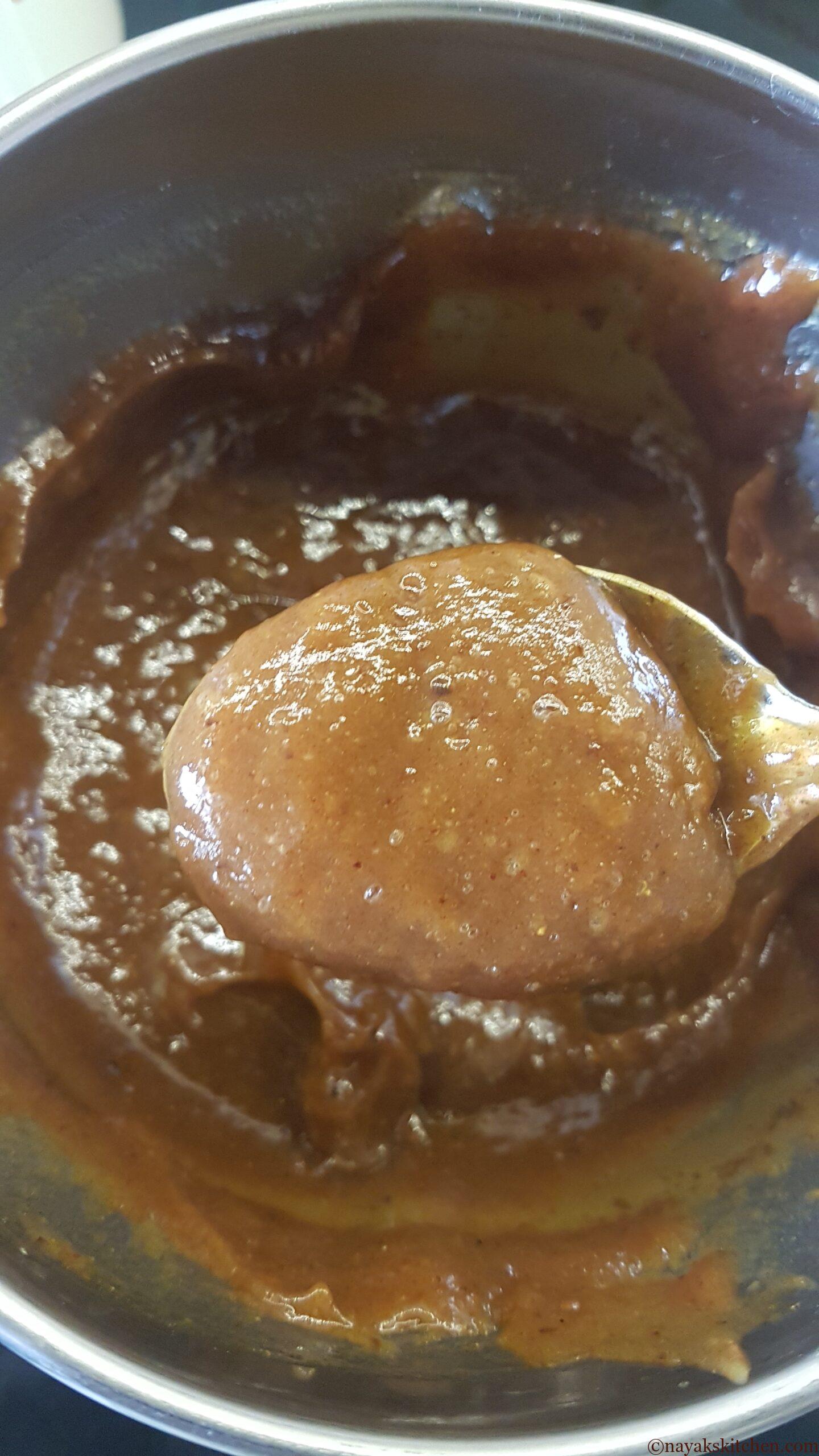 Tamarind date chutney