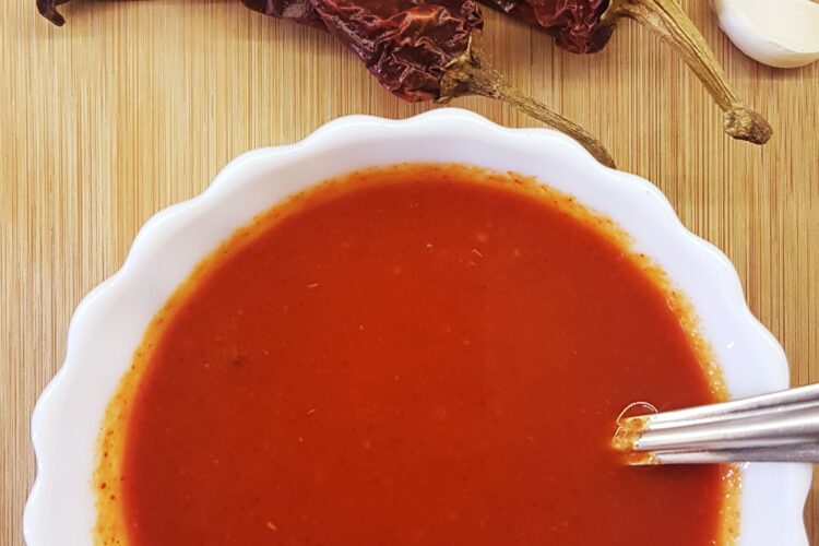 Red chilli-garlic chutney