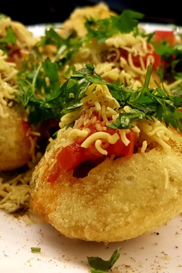Sev puri ready to serve