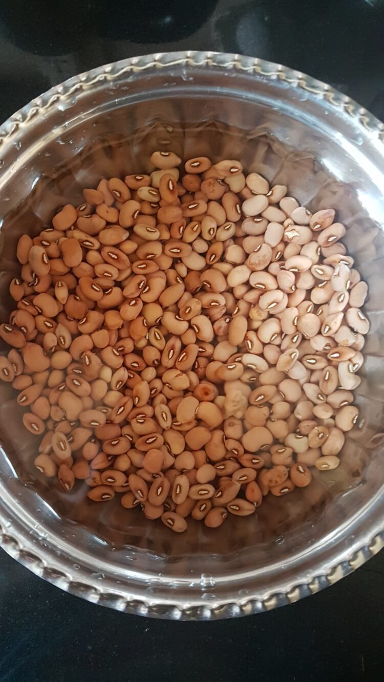 Alsanyache Tonak | Red Cow Peas Curry | Authentic Goan-Style Alsande ...