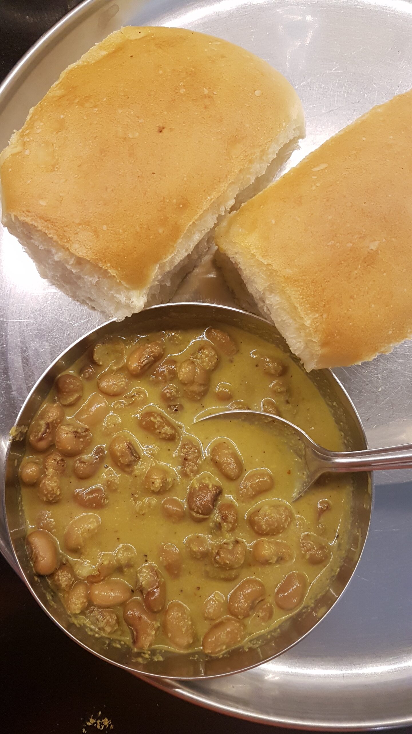 Alsanyache Tonak/Red Cow Peas Curry