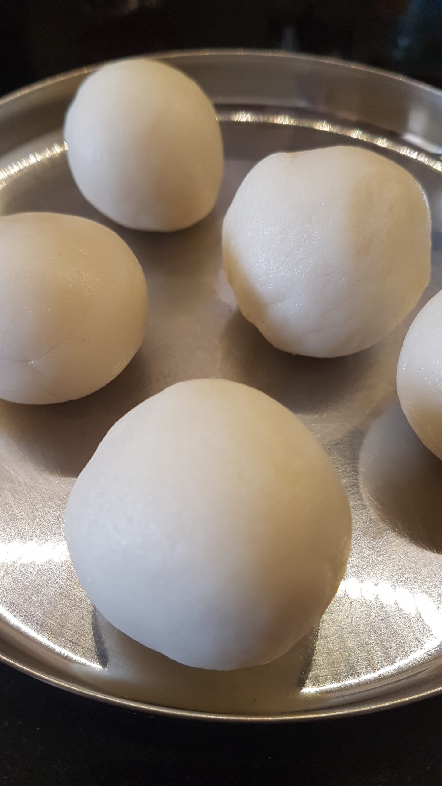 Rice flour dough balls