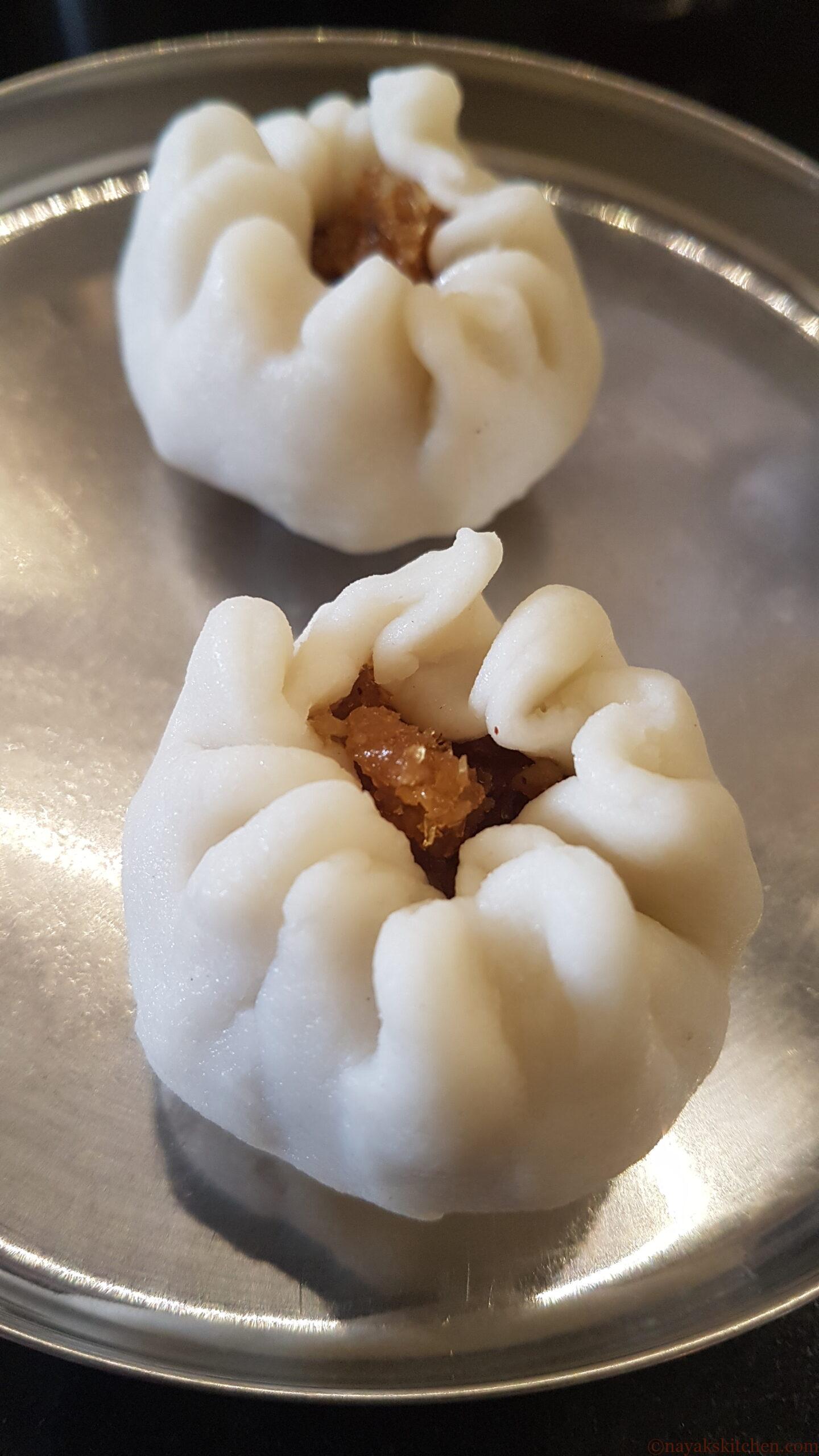 Closing the cup with stuffing