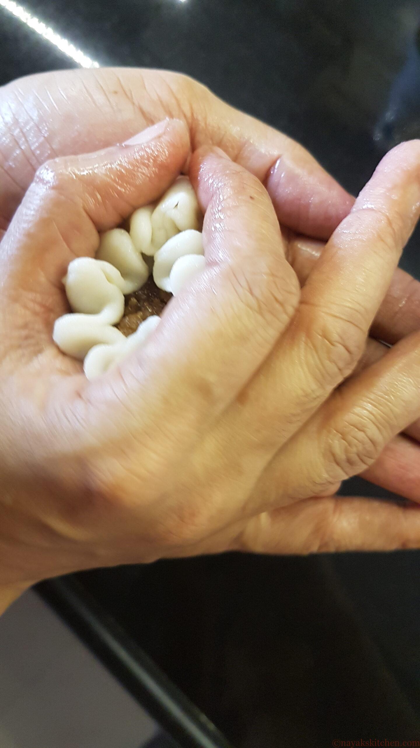 Shaping into a modak