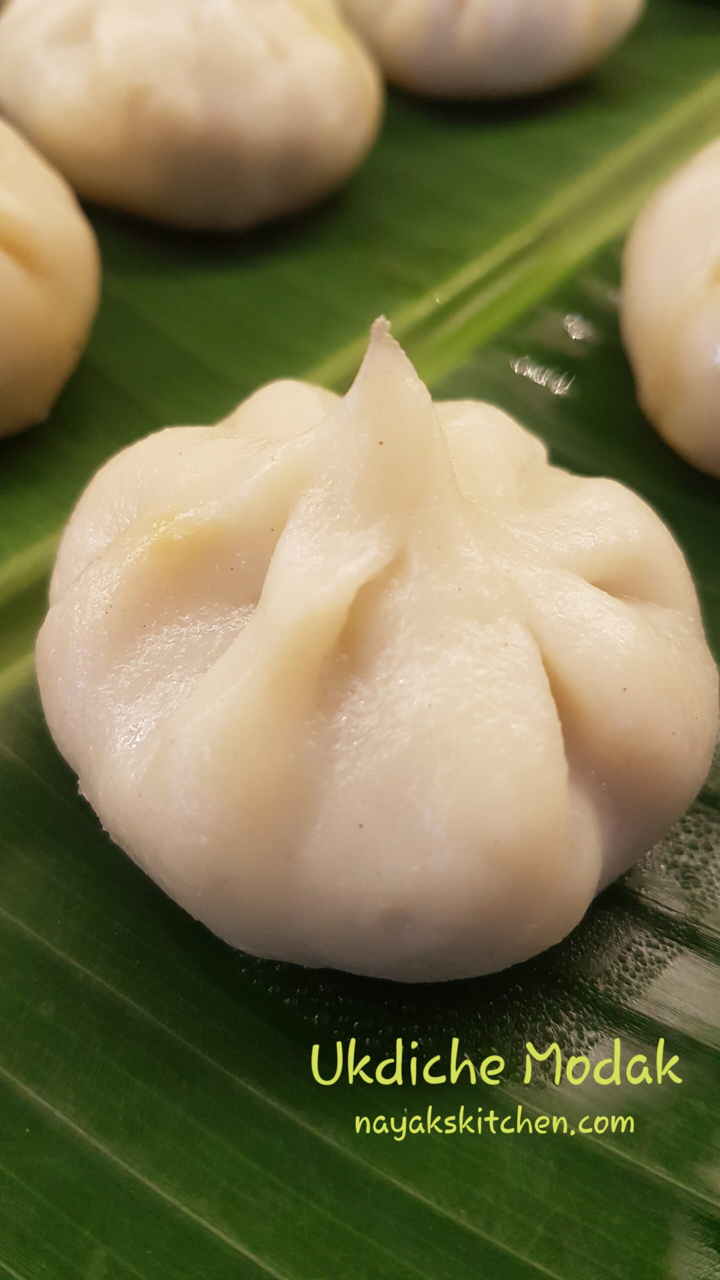 Ukdiche Modak (Steamed rice flour dumplings)