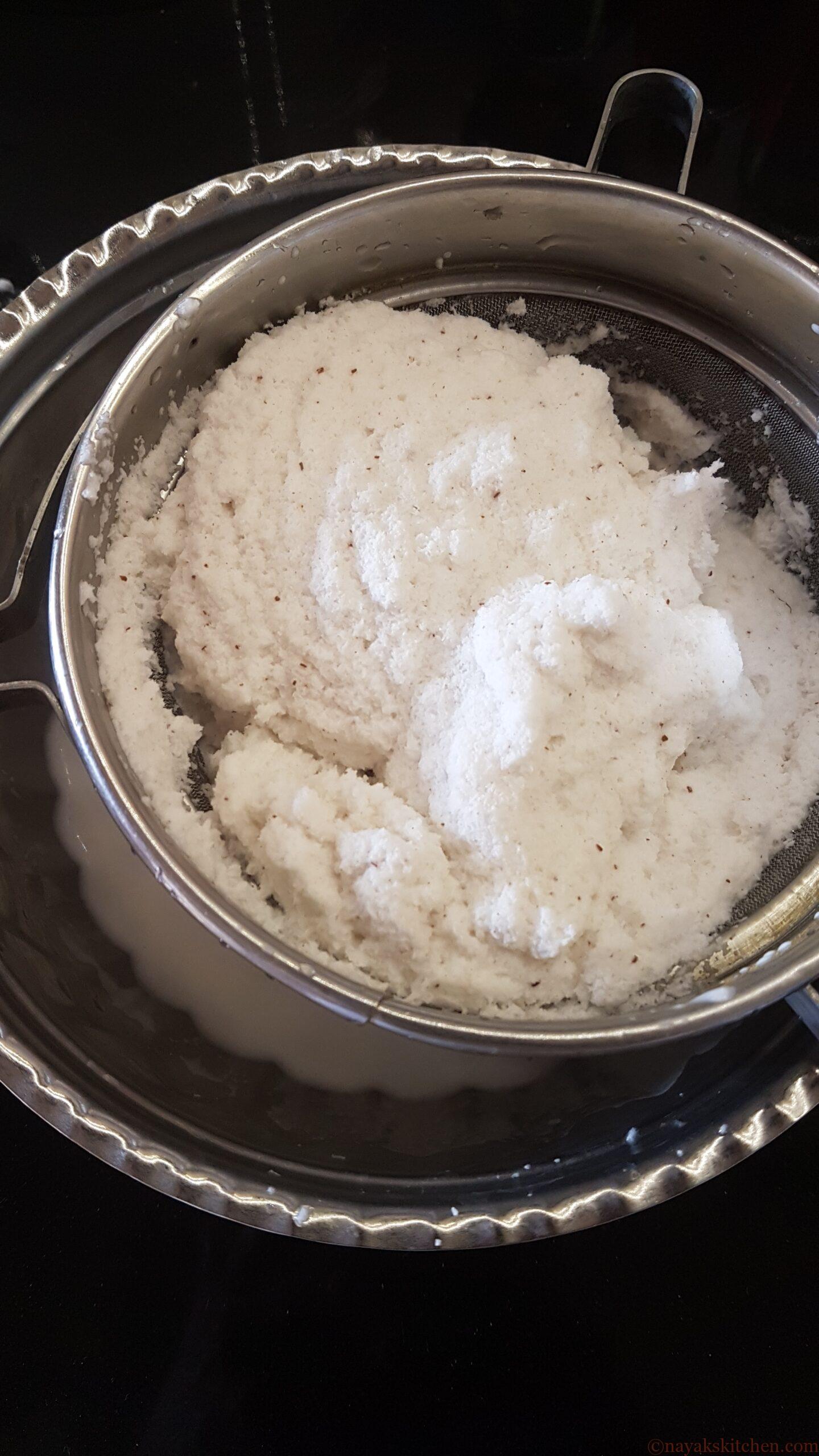 Extracting thick coconut milk