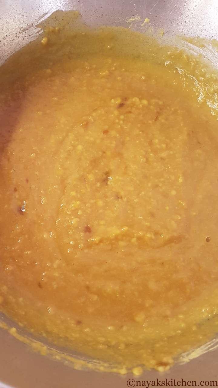 Cooking chana dal-jaggery mixture