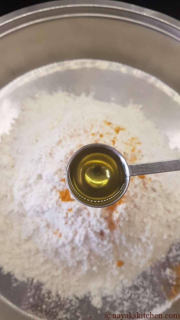 Adding oil to maida