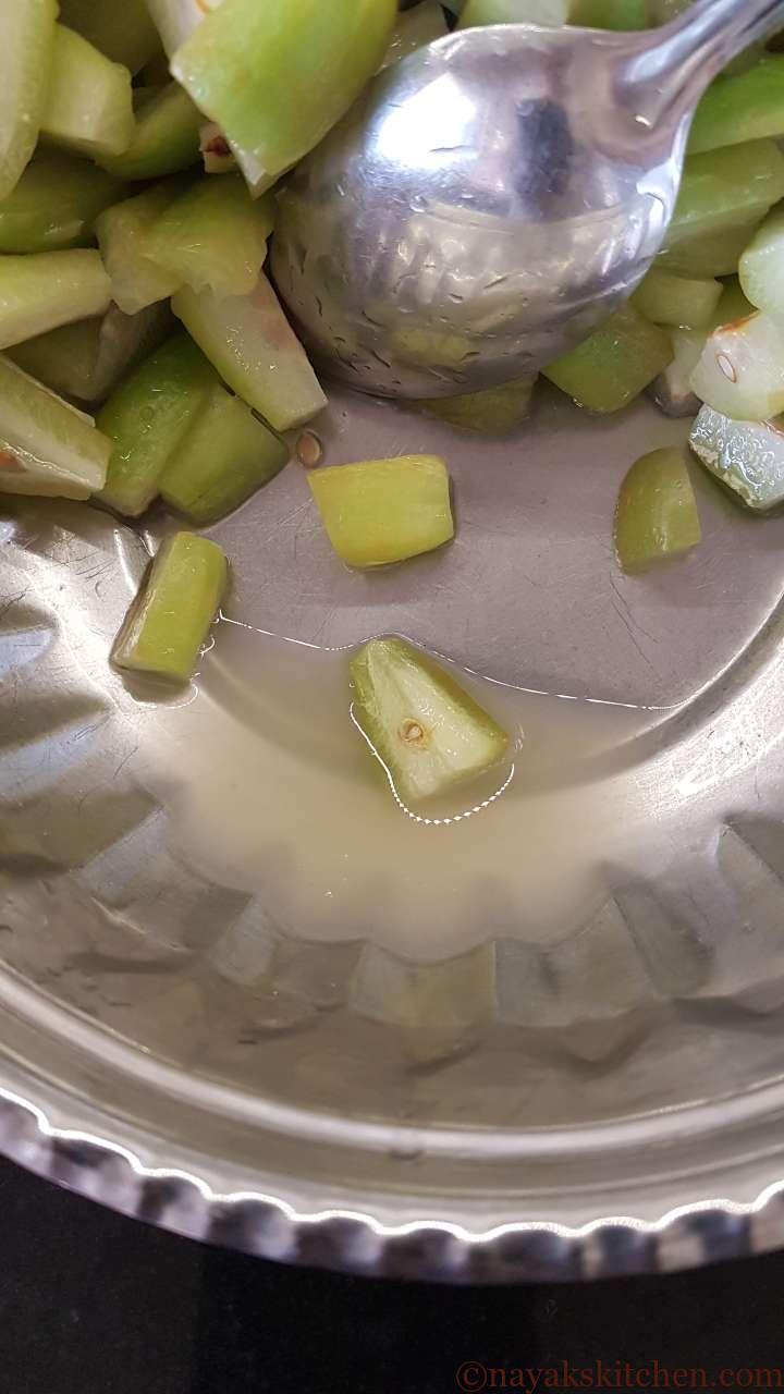 Draining excess water from bilimbi