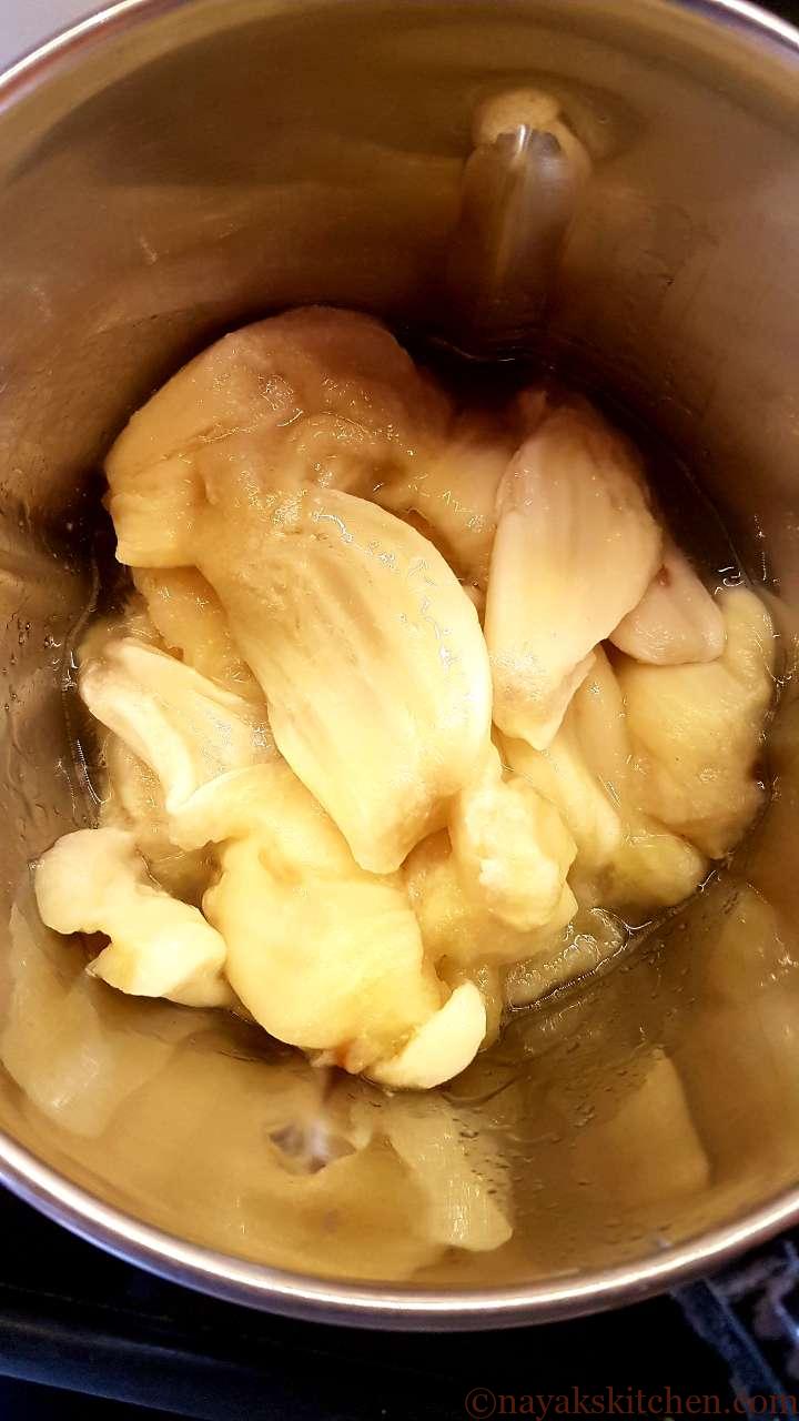 Grinding jackfruit to a paste