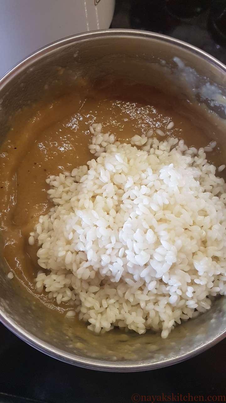 Add soaked rice to jackfruit paste
