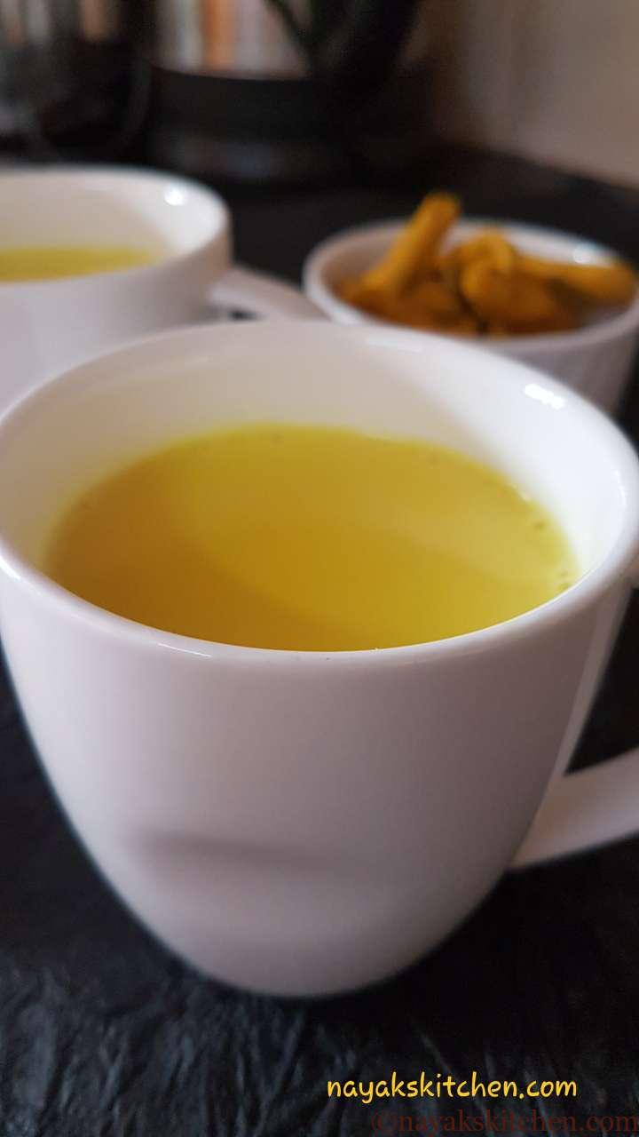 Turmeric Milk/Golden Milk/Haldi Doodh