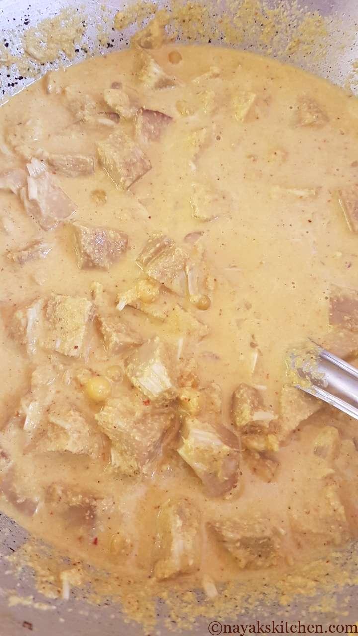 Mixing the gravy well