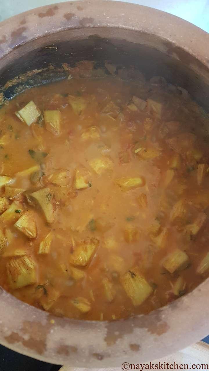 Jackfruit chunks cooking in gravy
