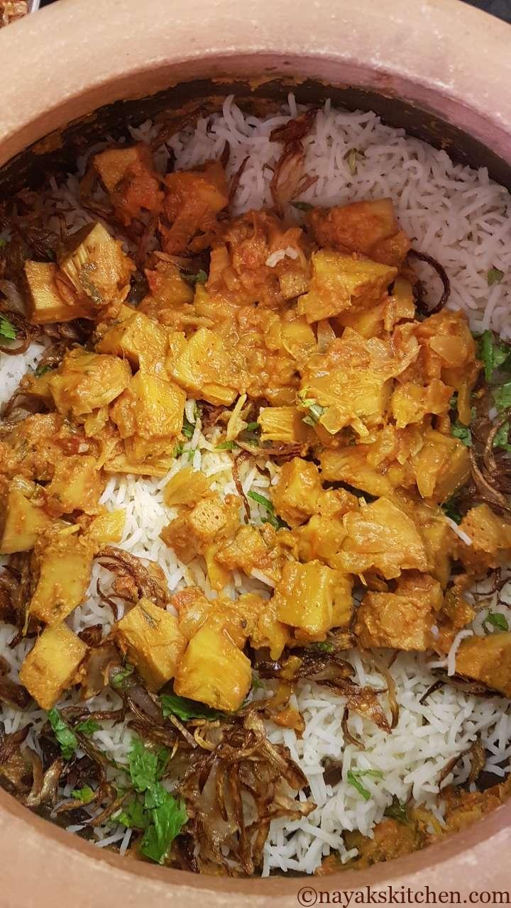 Adding remaining jackfruit chunks