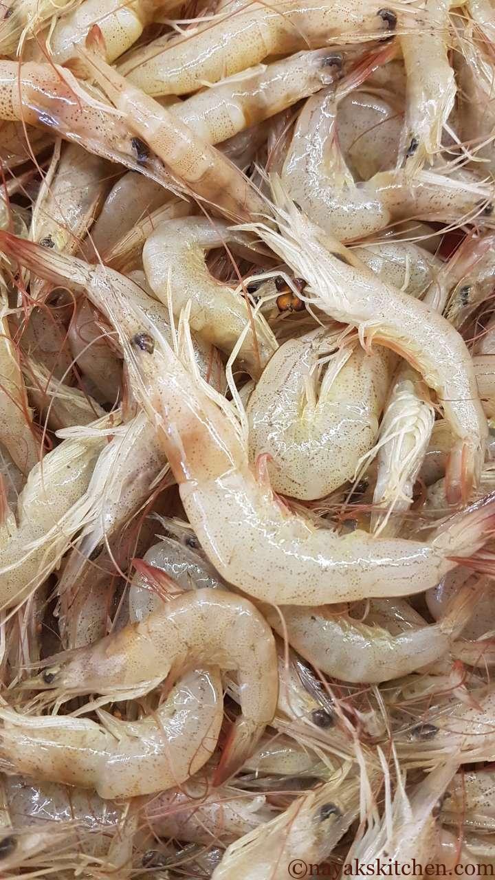 Small-size goan prawns