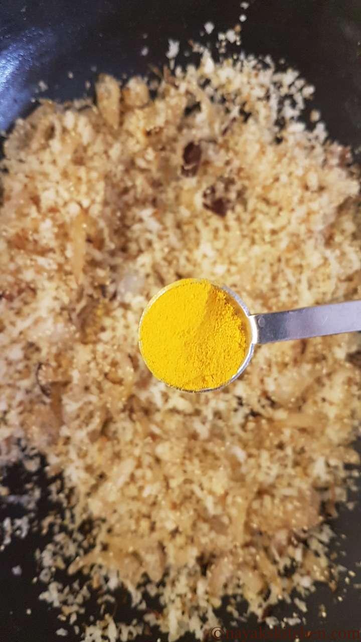 Adding turmeric powder