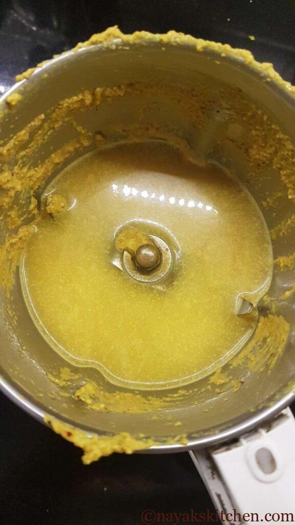 Add little water to the empty mixie jar