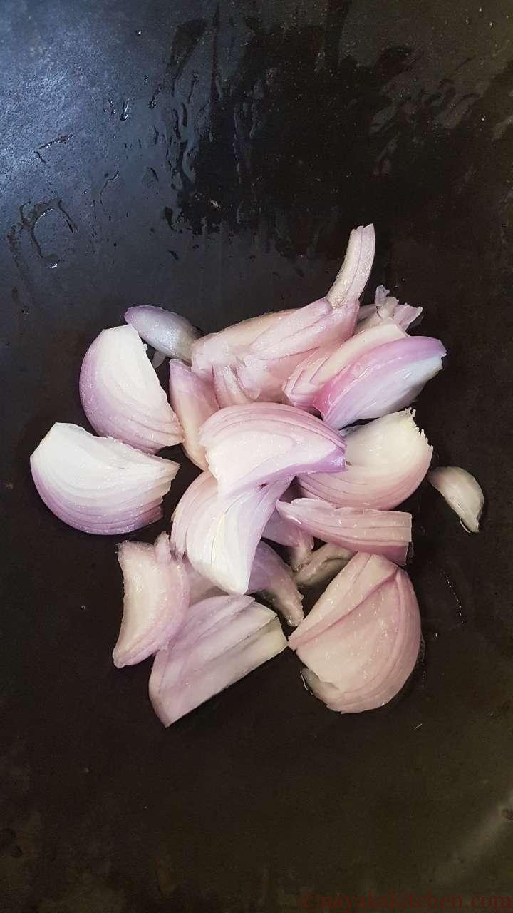 Frying onion