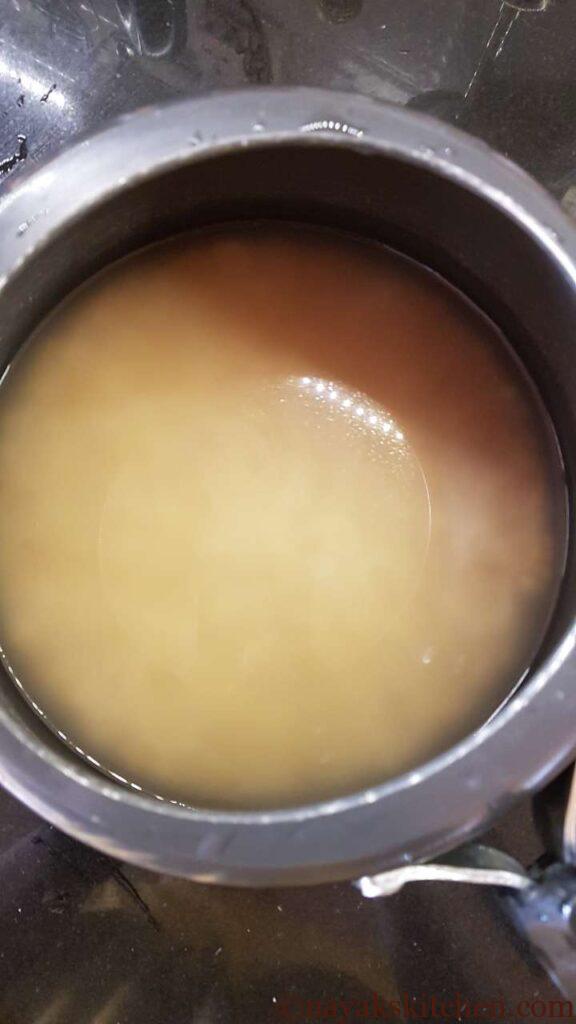 Rice and fenugreek in a pressure cooker