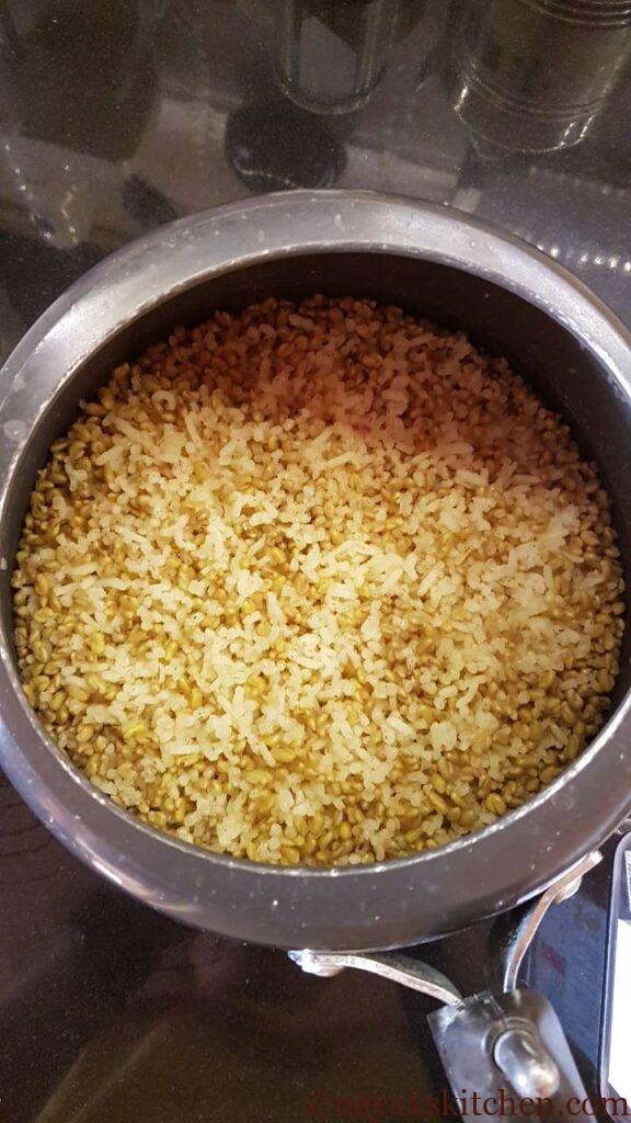 Cooked rice and fenugreek