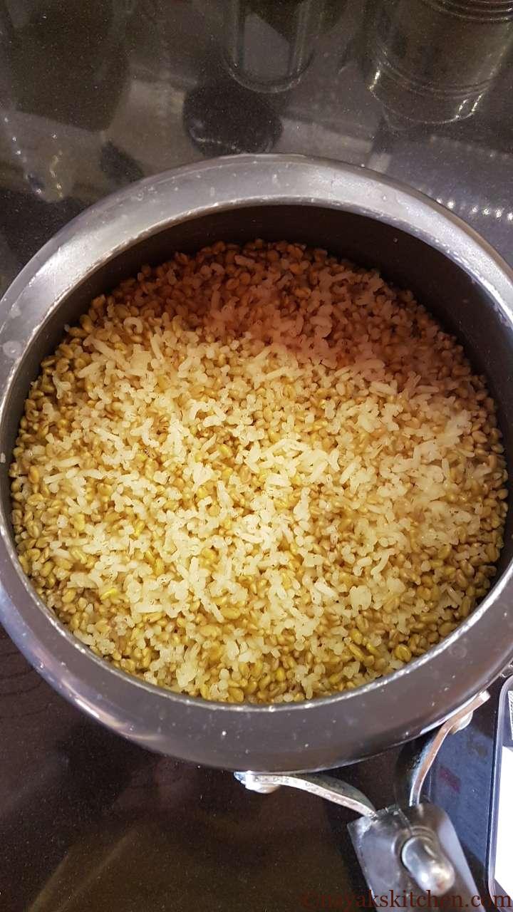 Cooked rice and fenugreek