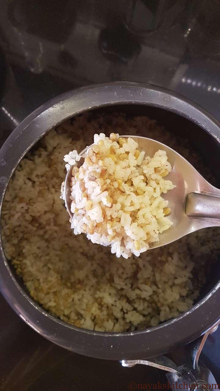 Cooked soft rice and fenugreek