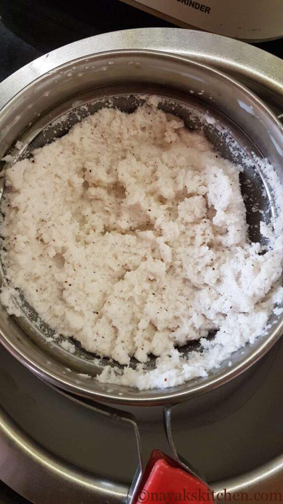 Extracting thick coconut milk