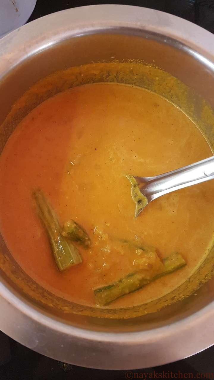 Sangacho Ross (Goan Drumstick Curry)